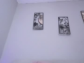 loveegirll webcam model stream image