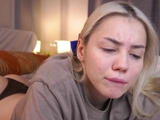 blue-bow webcam model stream image