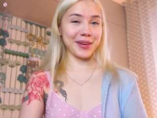 blue-bow webcam model stream image