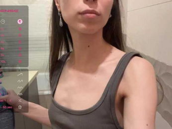 KarinaSunsets webcam model stream image