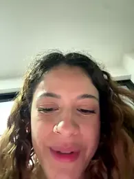 alana15 webcam model stream image