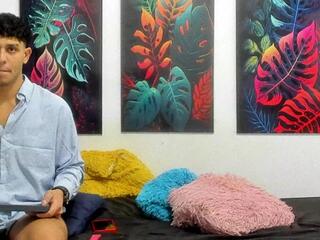 Harrison Green webcam model stream image