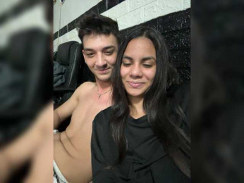 Xlovera webcam model stream image