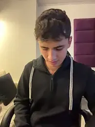 AdrianRinaldi webcam model stream image