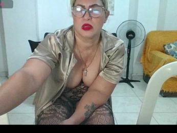 Hotmommyxxx webcam bongacams model stream image