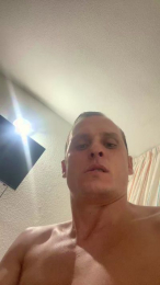 Per37 webcam model stream image