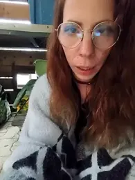 OnnaaH webcam model stream image