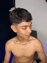 Lion_Boy18 webcam model stream image