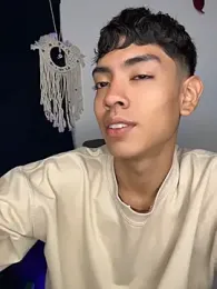 Lion_Boy18 webcam model stream image