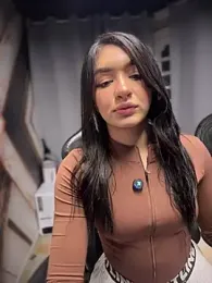 jenn_fit webcam model stream image