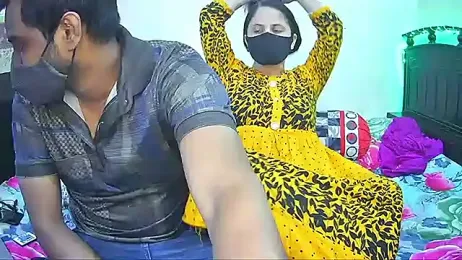 Younger_Couples webcam model stream image