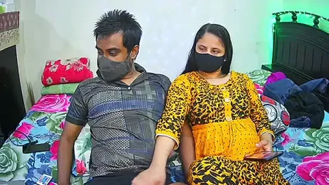 Younger_Couples webcam model stream image