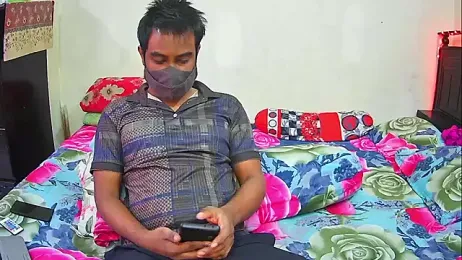 Younger_Couples webcam model stream image