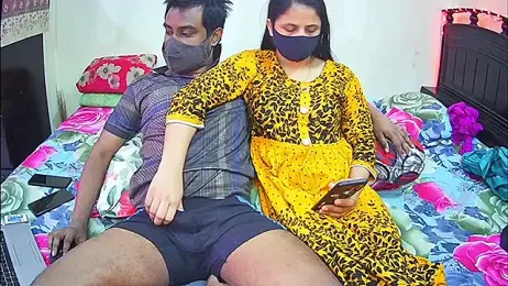 Younger_Couples webcam model stream image