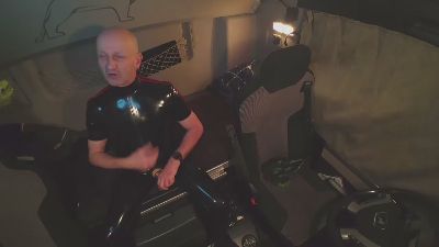 sau_rubber webcam model stream image