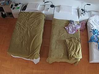 voyeurcam-julmodels-bed-7 webcam model stream image