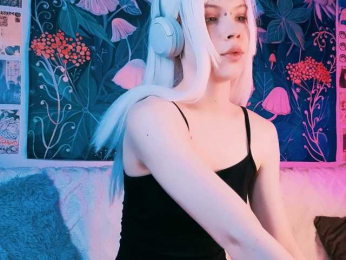 PeacchyPawss webcam model stream image