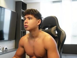 Kevin Bray webcam model stream image