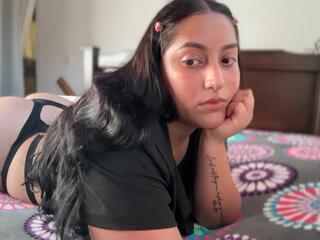 Samantha Lojan webcam model stream image