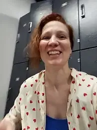 Exhibitionsplit webcam model stream image
