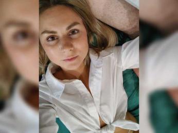 Vasilisa-and-Zhenya webcam model stream image