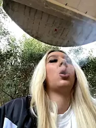 hotamanda01 webcam model stream image