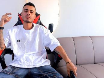 MatthewCullenn webcam model stream image