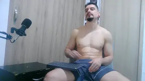 Aaron_kwok28 webcam model stream image