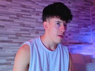 Maxx Coopper webcam model stream image