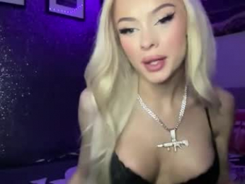 diamond_the_blonde webcam model stream image