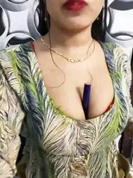 Sania-Love webcam model stream image