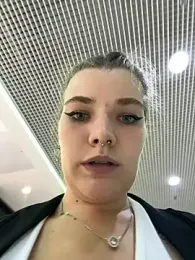 Holy_Tereza webcam model stream image