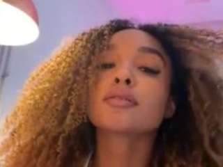 emmawilliams1 webcam camsoda model stream image