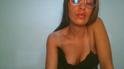 JuanaBrunette7 webcam model stream image