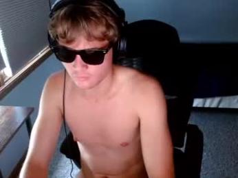 chill_fit_guy webcam chaturbate model stream image