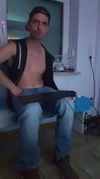 BadHeDirtyShe webcam model stream image