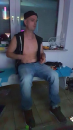 BadHeDirtyShe webcam model stream image