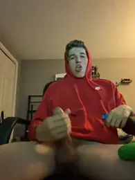 CollegeBull19 webcam model stream image