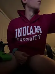 CollegeBull19 webcam stripchat model stream image