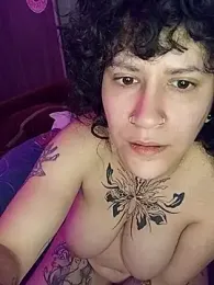 callmelouve webcam model stream image