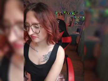 NovaLia webcam bongacams model stream image