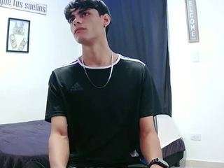 harry24saber webcam model stream image