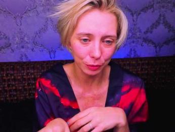 blondeiceann webcam model stream image