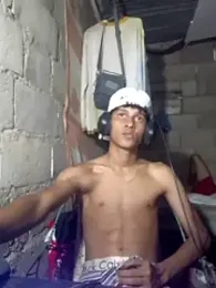 SOYFAKER webcam model stream image