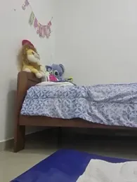 Nina_vallon webcam model stream image