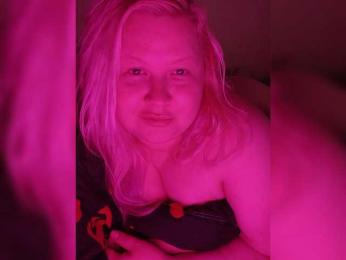 SashaLyubov webcam model stream image