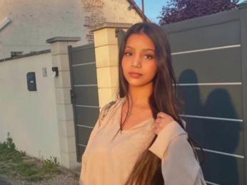 AmairaSingh webcam model stream image