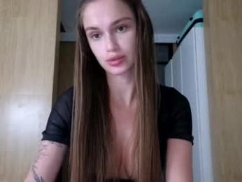 tootightwithbra webcam model stream image