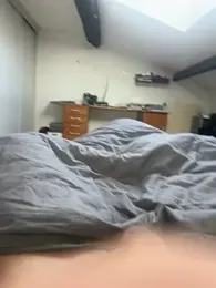 Layzeee webcam model stream image