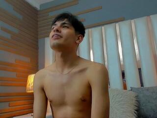Tayler Cruz webcam model stream image